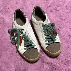 Stylish White and Green Women's Sneakers